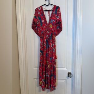 R Vivimos - Women’s Floral Red Maxi Dress. Size XL (16/18). Super cute!!